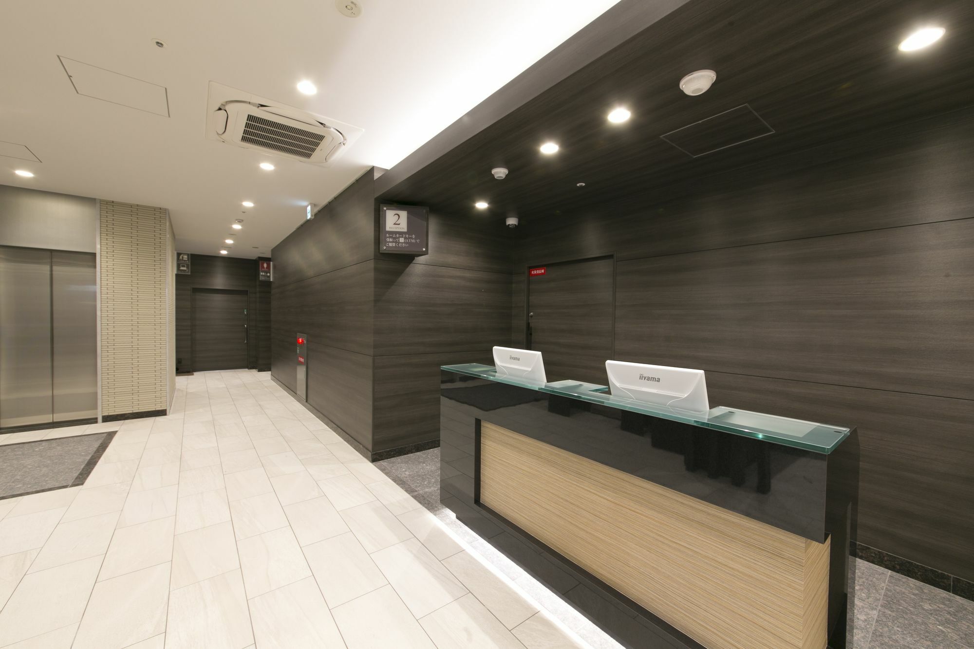 อาร์ แอนด์ บี โฮเต็ล ชิน โอซาก้า คิตะงุชิ Hotel ภายนอก รูปภาพ