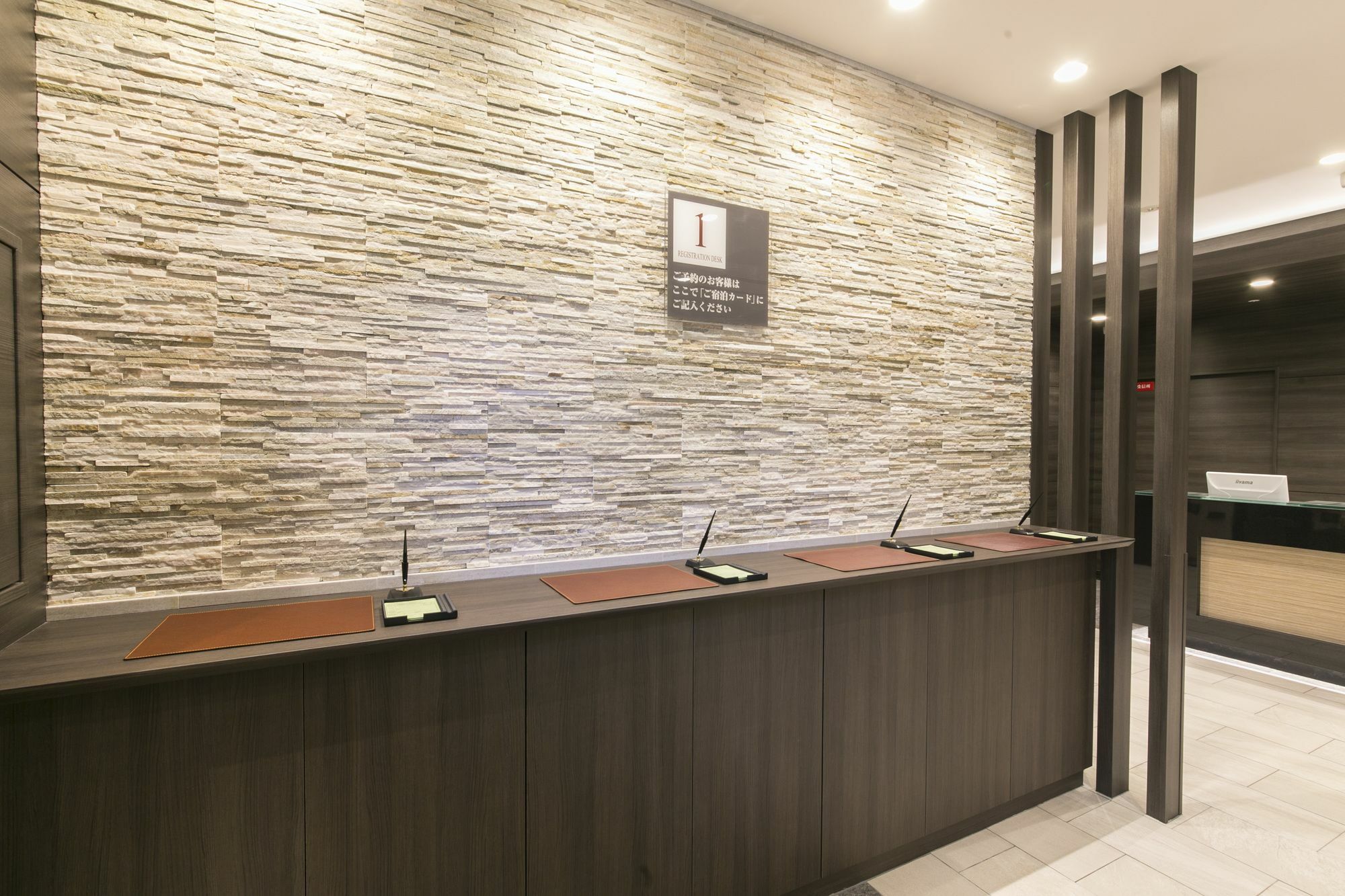 อาร์ แอนด์ บี โฮเต็ล ชิน โอซาก้า คิตะงุชิ Hotel ภายนอก รูปภาพ