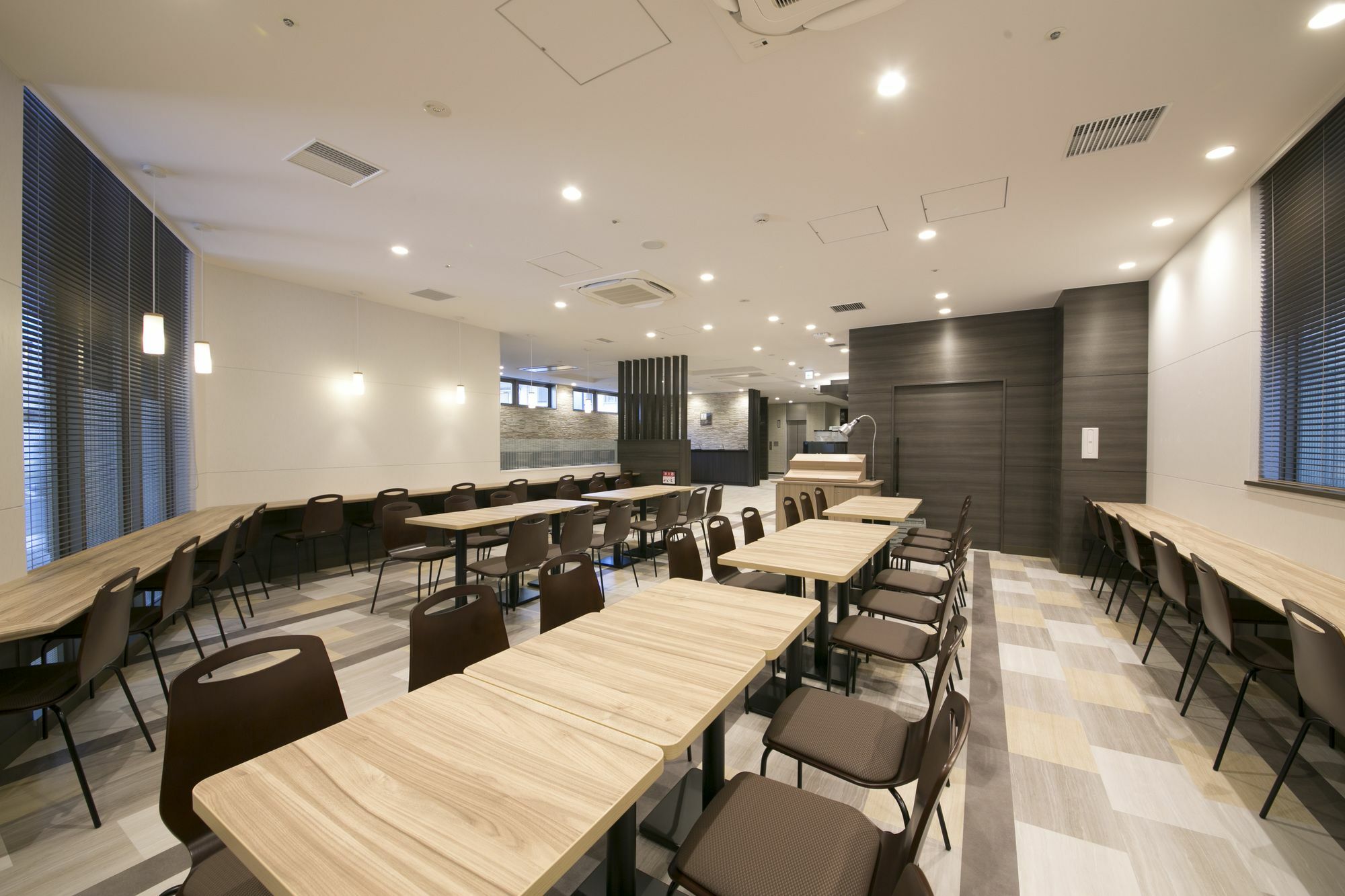 อาร์ แอนด์ บี โฮเต็ล ชิน โอซาก้า คิตะงุชิ Hotel ภายนอก รูปภาพ