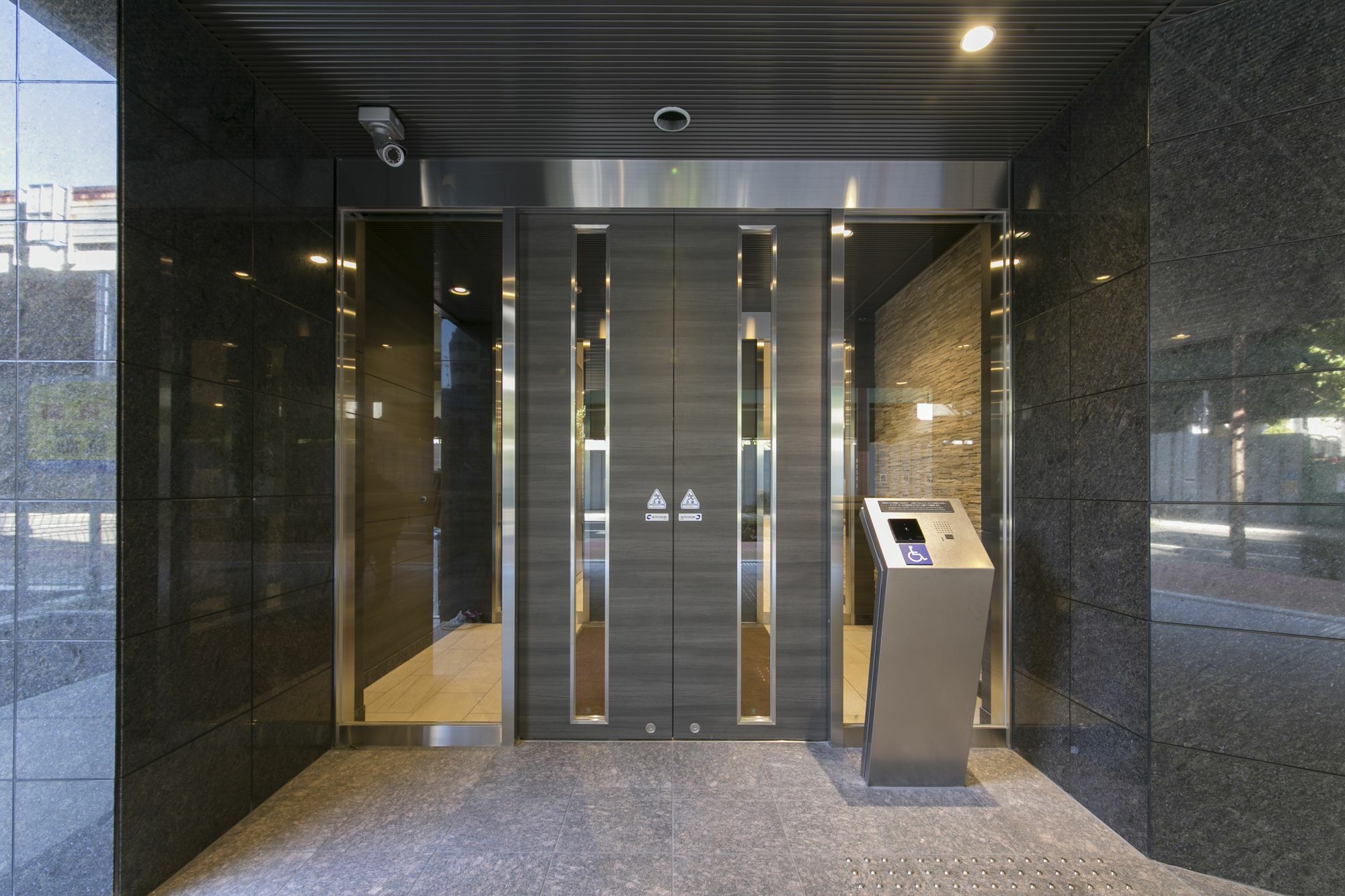 อาร์ แอนด์ บี โฮเต็ล ชิน โอซาก้า คิตะงุชิ Hotel ภายนอก รูปภาพ